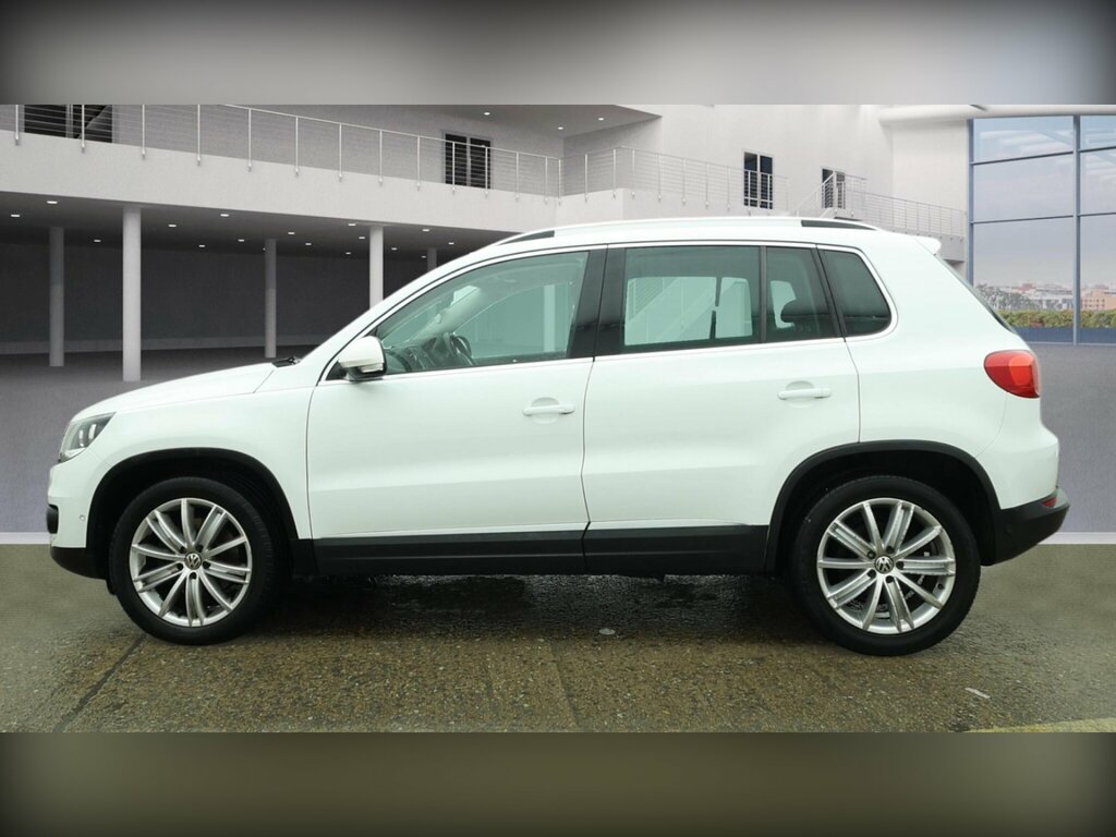 Volkswagen Tiguan 2.0 Tdi Bluemotion Tech Match Edition 2Wd Euro 6 ML16EEH White #3