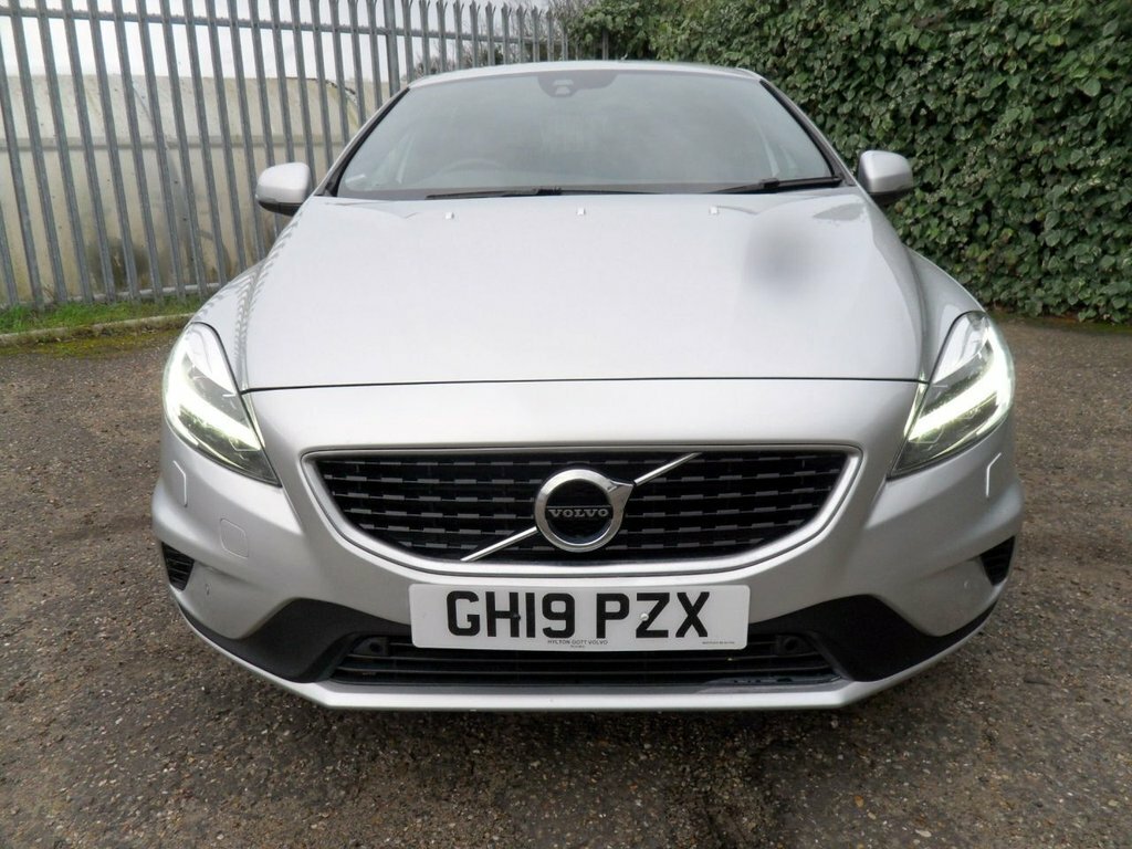Volvo V40 1.5 T2 R-design Edition Hatchback Silver #2