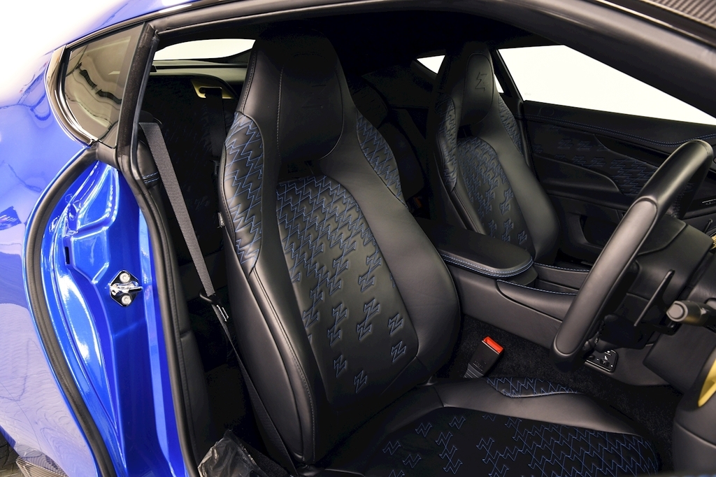 Aston Martin Vanquish V12 Zagato Blue #5