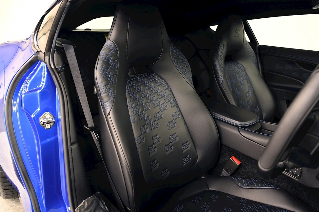 Aston Martin Vanquish V12 Zagato Blue #6