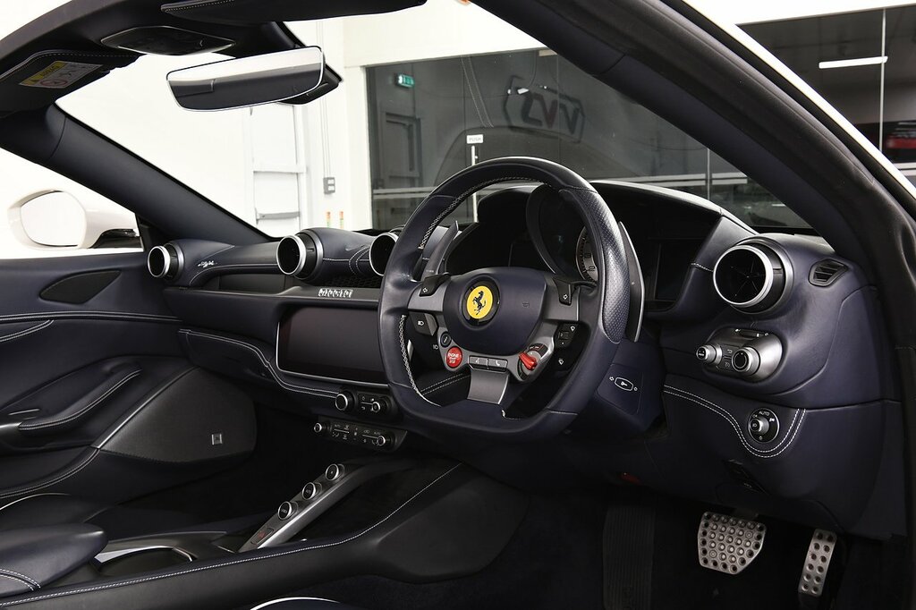Ferrari Portofino T V8 White #4