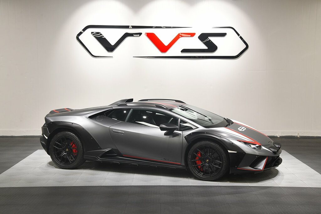 Lamborghini Huracan V10 Sterrato Grey