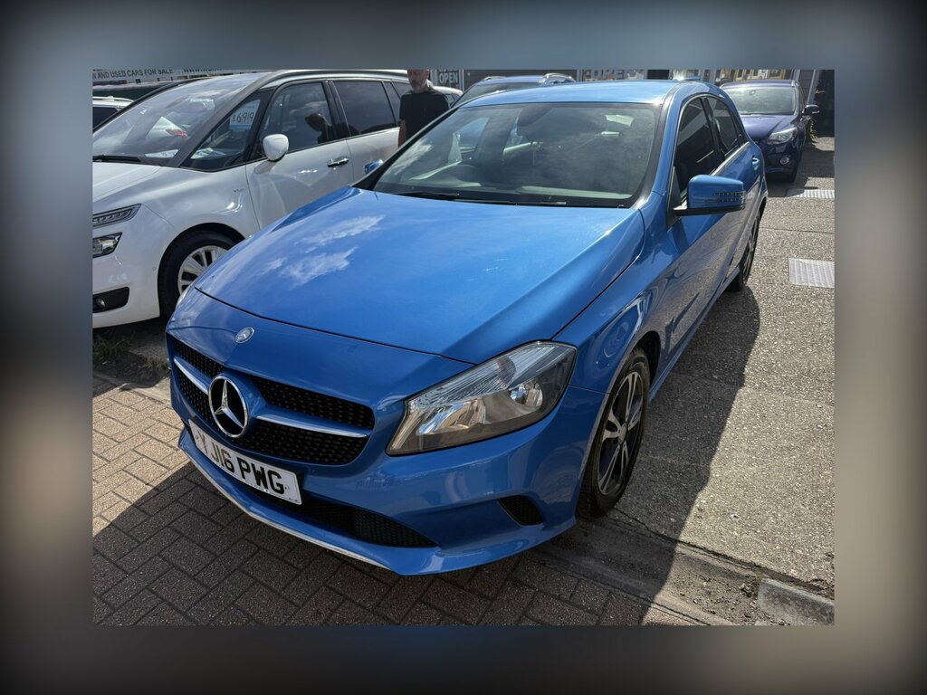 Mercedes-Benz A Class A160 Se YJ16PWG Blue #2