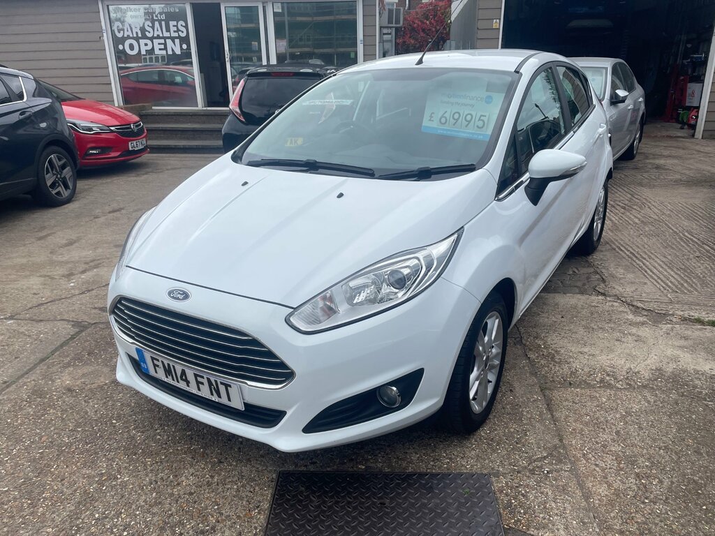 Ford Fiesta 1.6 Zetec Hatchback Powershift Euro 5 FM14FNT White #3