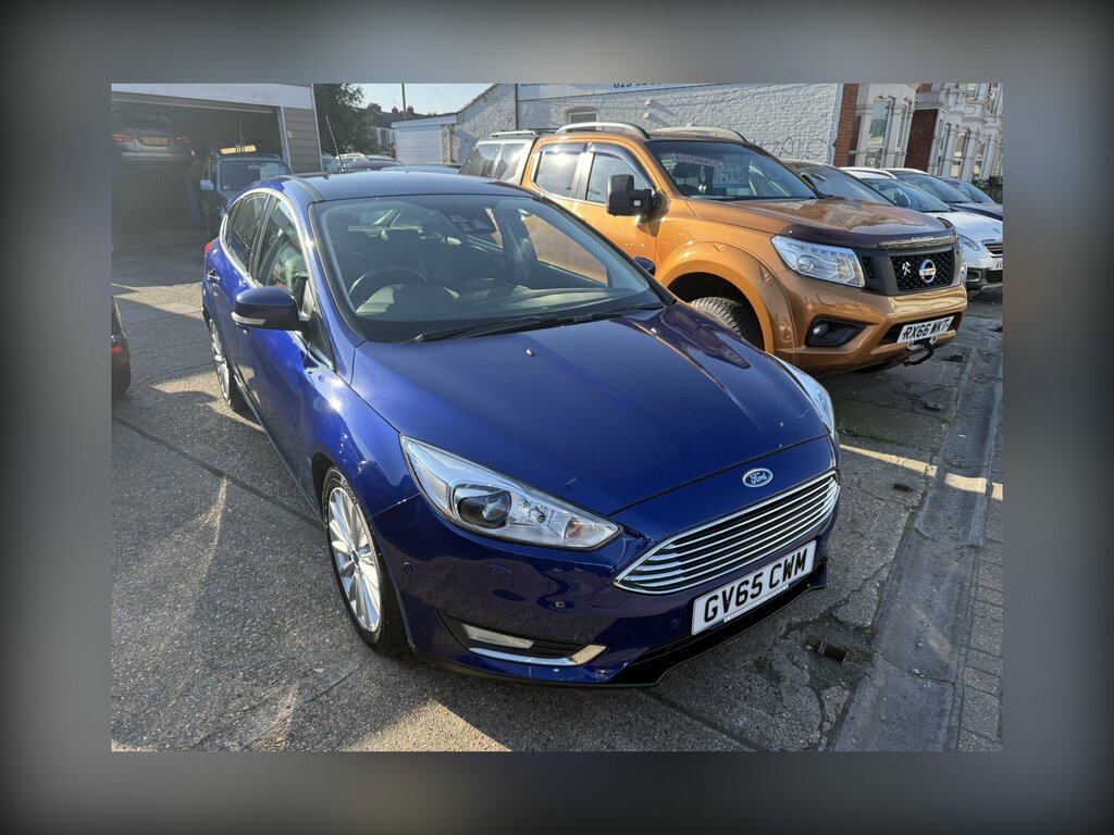 Ford Focus 1.5 Tdci 120 Titanium X Powershift Blue
