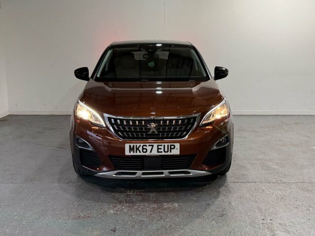 Peugeot 3008 Puretech Allure Suv Brown