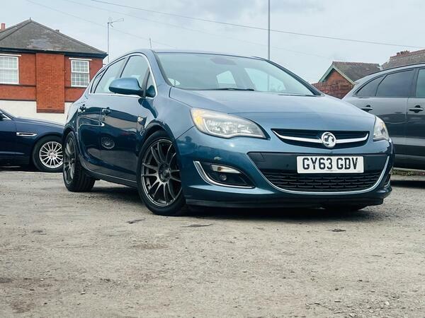 Vauxhall Astra 2.0 Cdti Elite Euro 5 Blue