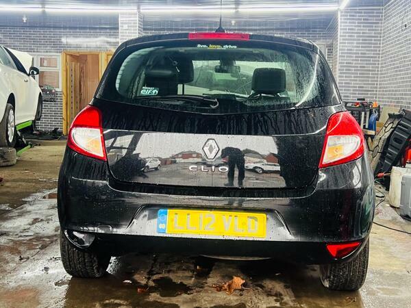 Renault Clio 1.6 Vvt Dynamique Tomtom Euro 5 Black #6
