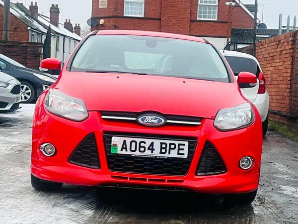 Ford Focus 1.6 Tdci Zetec S Euro 5 Ss AO64BPE Red #5