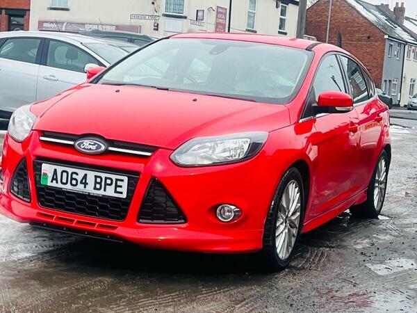 Ford Focus 1.6 Tdci Zetec S Euro 5 Ss AO64BPE Red #6