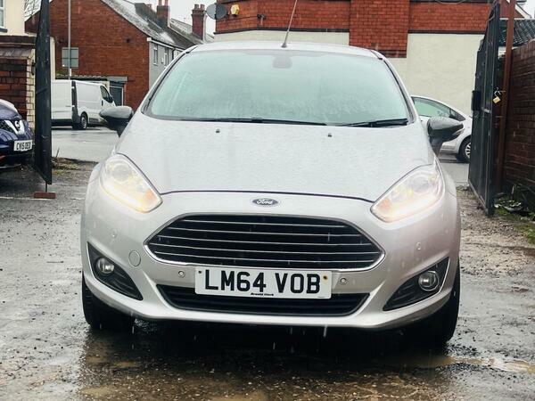 Ford Fiesta 1.6 Titanium Powershift Euro 5 LM64VOB Silver #5