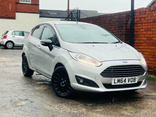 Ford Fiesta 1.6 Titanium Powershift Euro 5 Silver