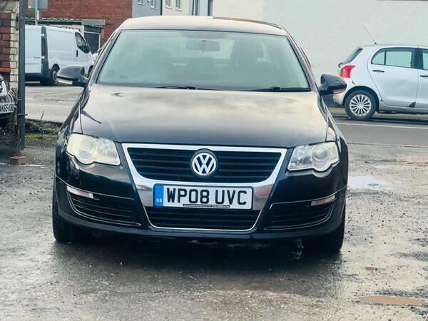 Volkswagen Passat 2.0 Tdi Highline Euro 4 Black #4
