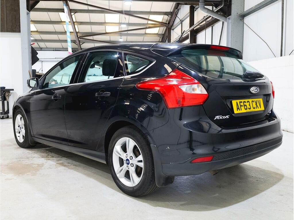 Ford Focus Hatchback AF63CXV Black #3