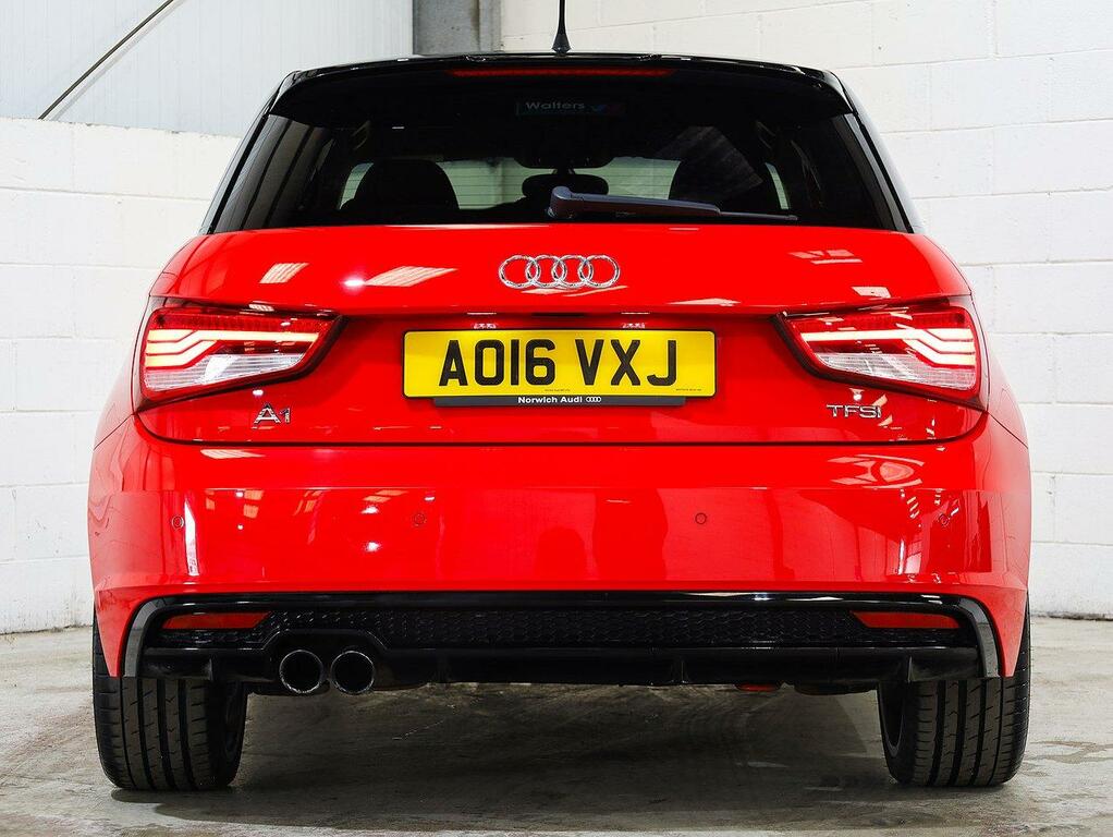 Audi A1 Tfsi Cod Black Edition Sportback AO16VXJ Red #6