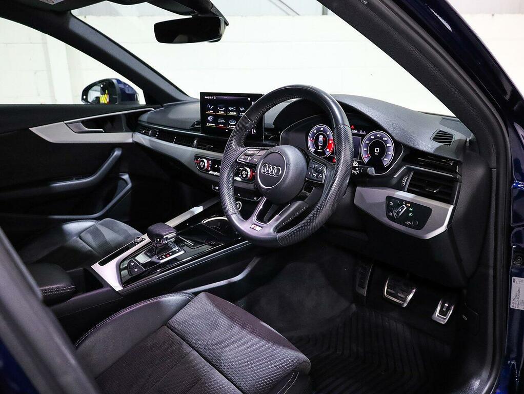 Audi A4 Tdi 35 S Line Saloon Blue