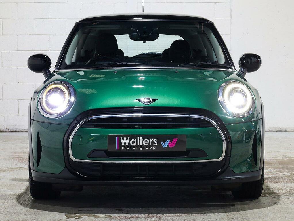 Mini Hatch Cooper Classic Hatchback Green