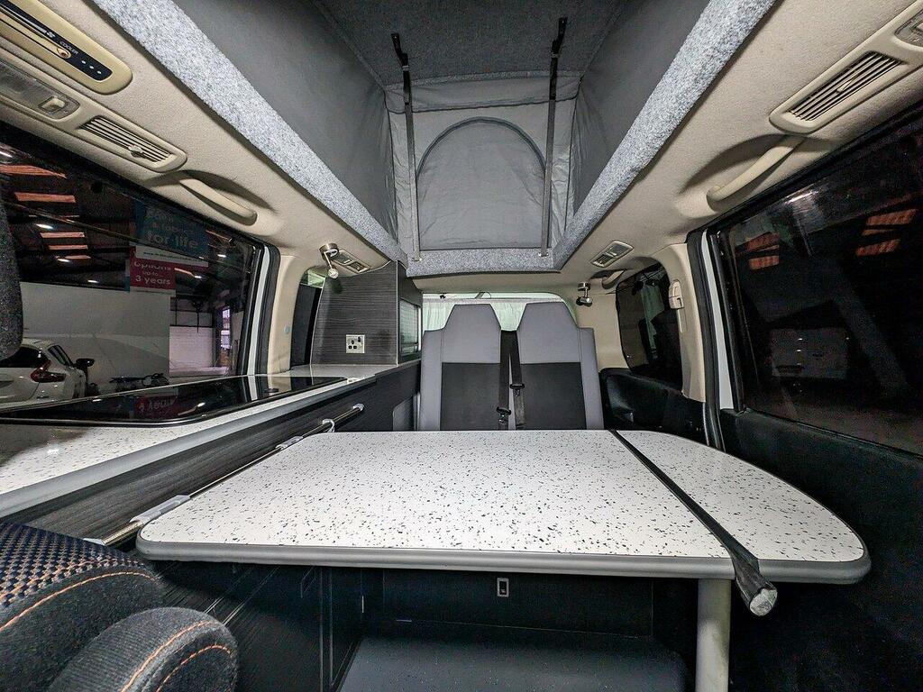 Nissan Serena Hatchback White #25