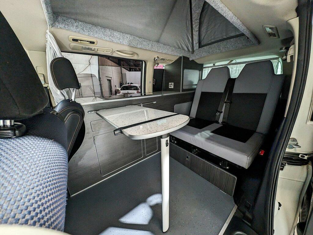 Nissan Serena Hatchback White #4