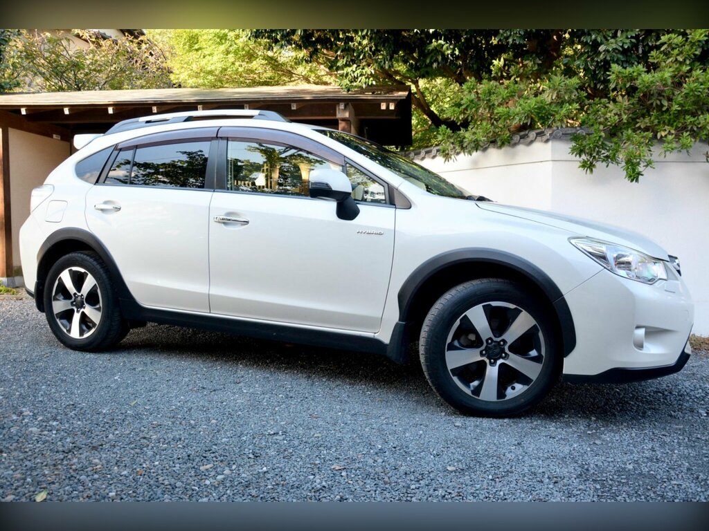 Subaru XV 2.0 Hybrid 4Wd - Jap Service History White #4