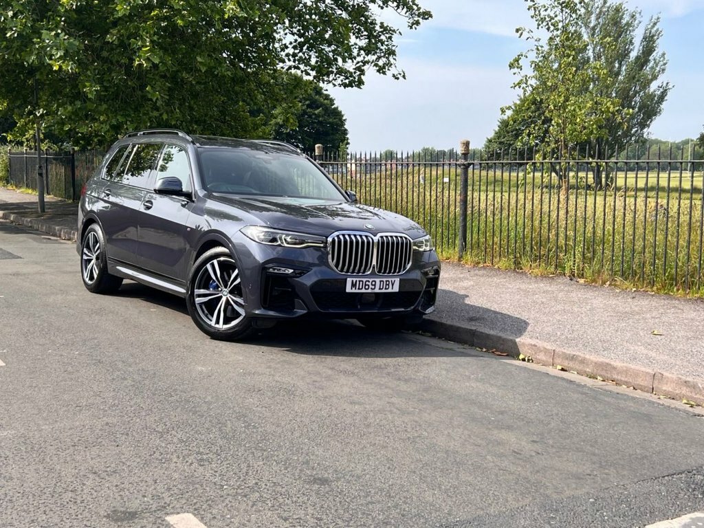 BMW X7 3L M Sport MD69DBY Grey #4