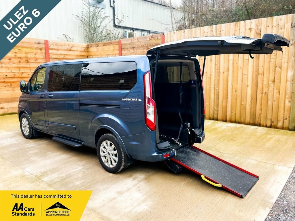Ford Tourneo Custom 2L Titanium Blue