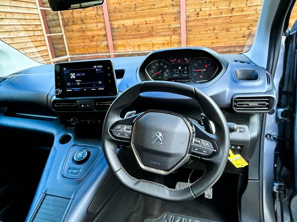 Peugeot Rifter 1.5L Allure Grey #2