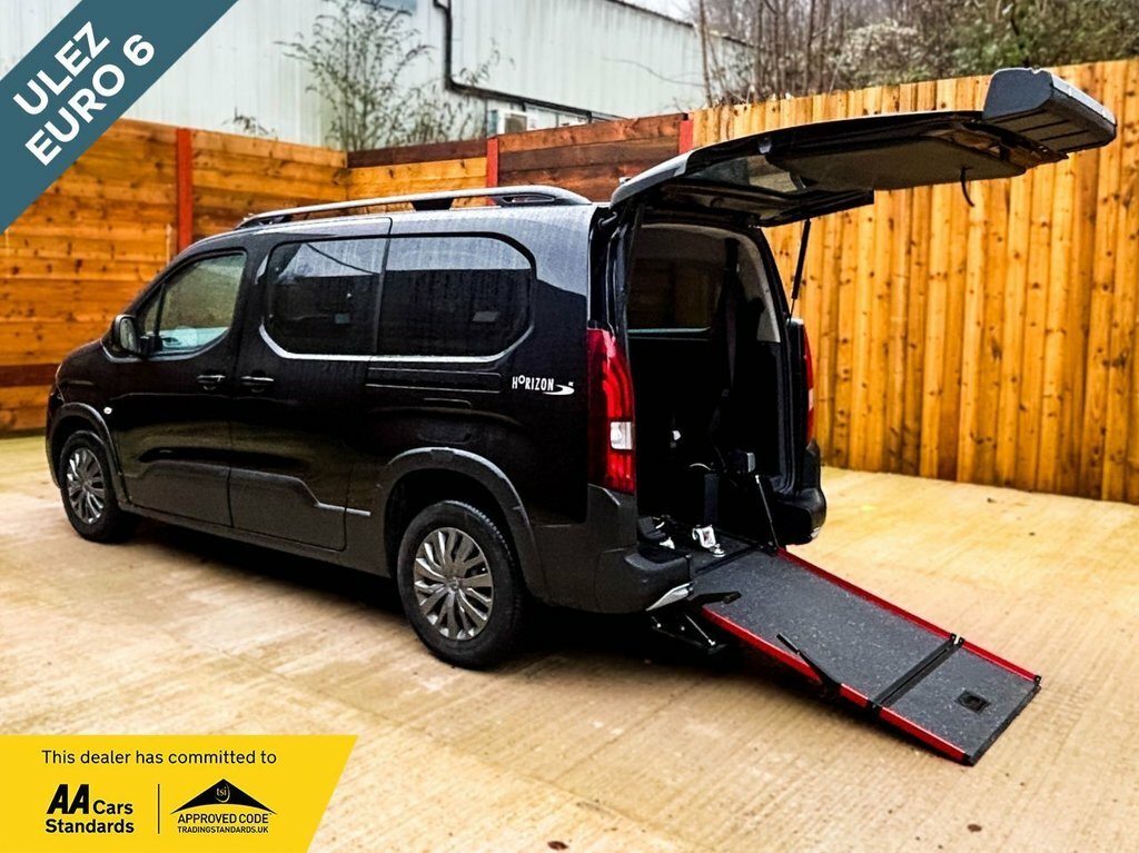 Peugeot Rifter 1.5L Null Black