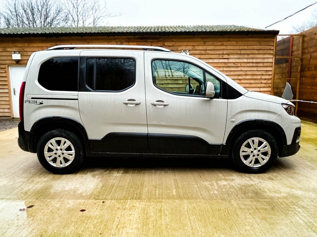 Peugeot Rifter 1.5L Allure SF70JUK Beige #5