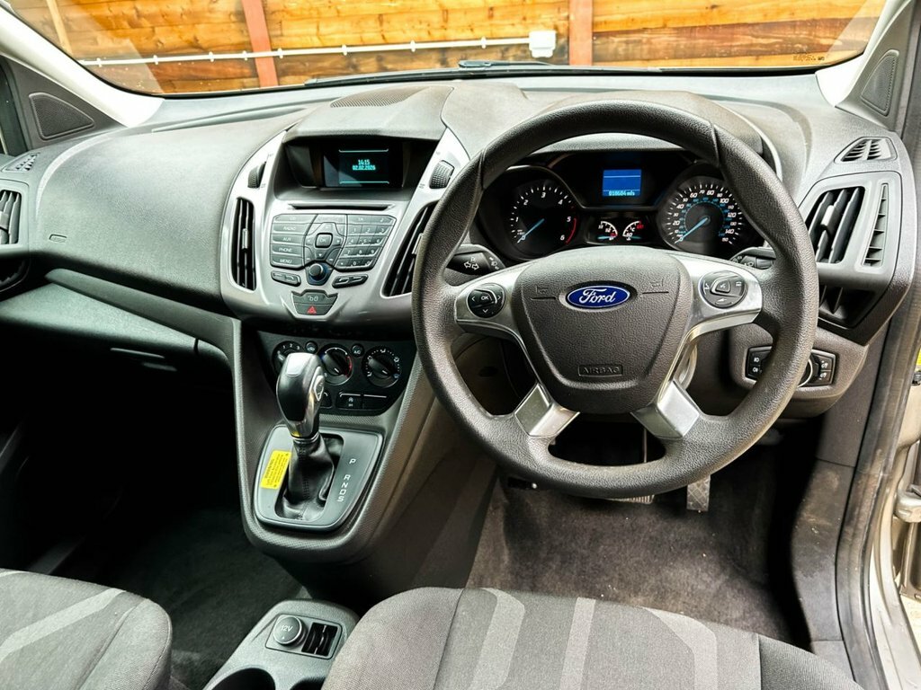 Ford Tourneo Connect 1.5L Zetec Tdci Ss Silver