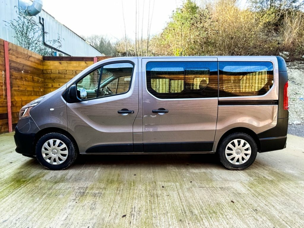 Renault Trafic 2L Business Grey #6