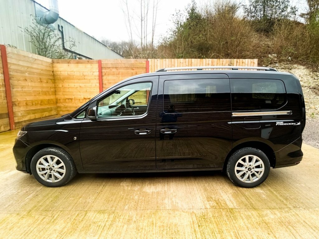 Ford Grand Tourneo Connect 2L Titanium SB23VRZ Black #6