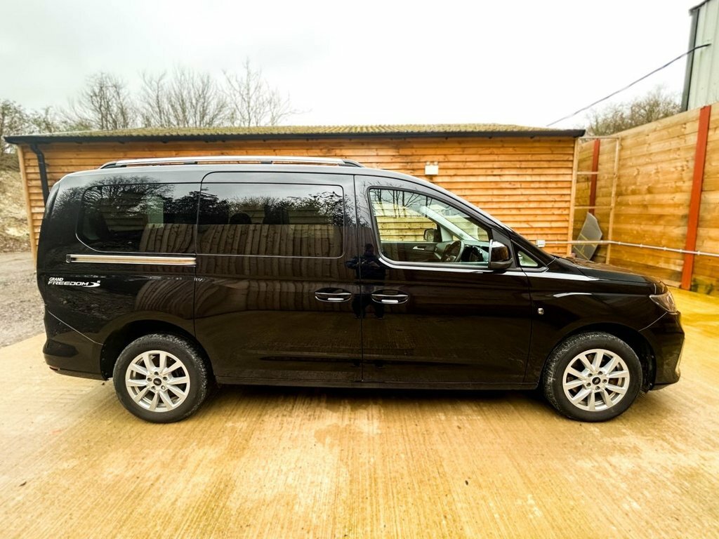 Ford Grand Tourneo Connect 2L Titanium SB23VRZ Black #5