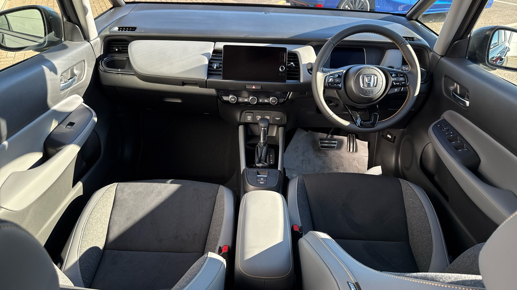 Honda Jazz Honda Jazz 1.5 I-mmd Hybrid Advance Sport Ecvt Black #4