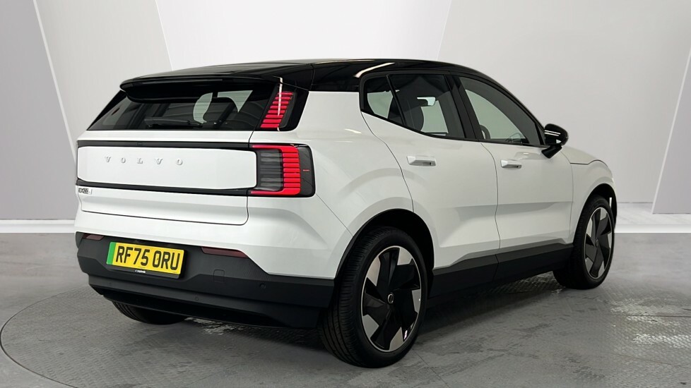 Volvo EX30 Twin Motor Performance, Plus Kardo RF75ORU White #2
