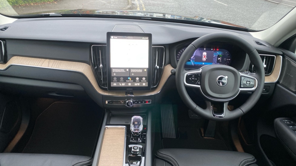 Volvo XC60 Plus, T6 Awd Plug-in Hybrid, Dark RE75YDB Black #5