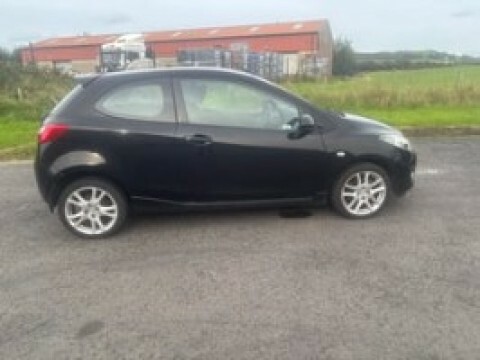 Mazda 2 1.5 Sport 2011 Black #2