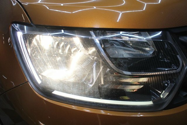 Dacia Duster 1.5 Blue Dci Prestige Suv Euro 6 SV68ULO Orange #3