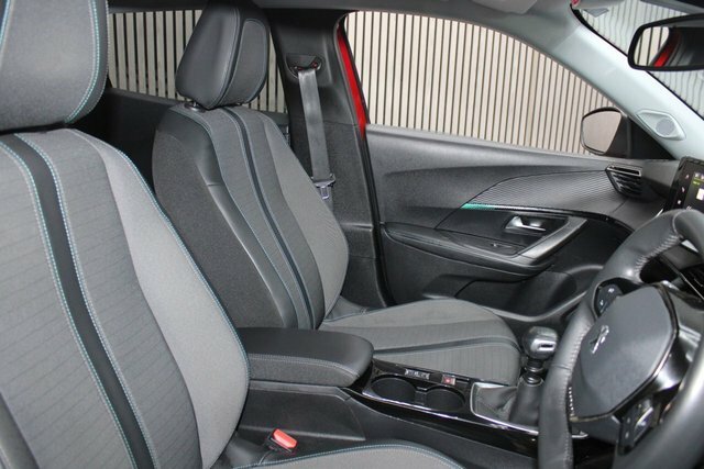 Peugeot 2008 1.2 Puretech Allure Premium Suv SX22GAA Red #5