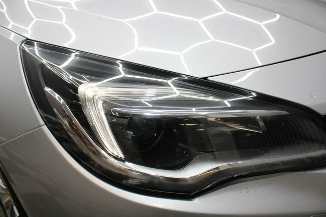 Vauxhall Astra 1.4I Turbo Elite Nav Hatchback E LT66EWH Silver #3