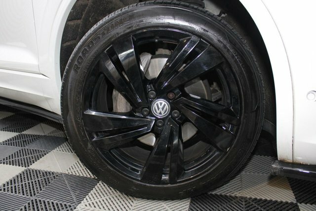 Volkswagen Touareg 3.0 Tdi V6 R-line Tech Suv Tiptronic 4M SL69ODM White #4