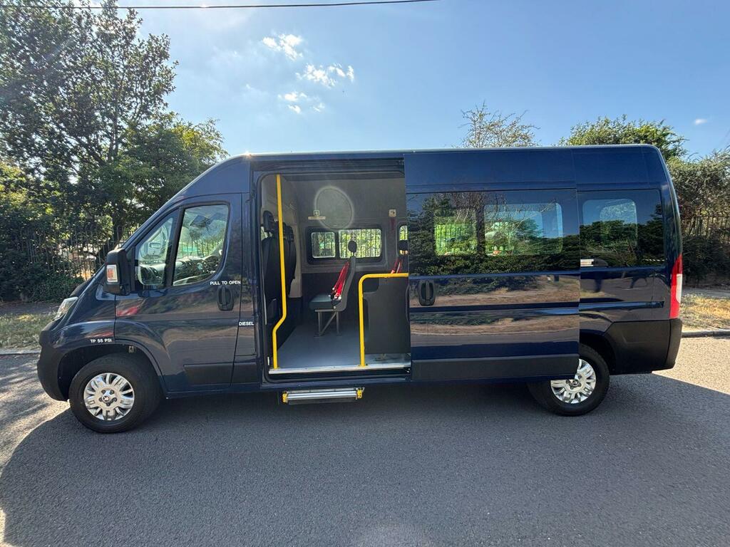 Peugeot Boxer Minibus 2.0 Bluehdi 335 201969 Blue #2