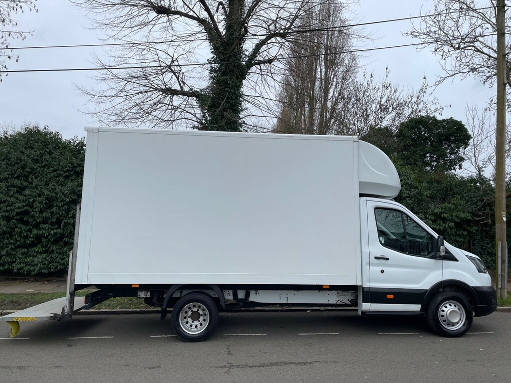Ford Transit Custom Luton 2.0 Transit Leader 350 L4 Luton 2.0L Ecoblue BT22YNA White #5