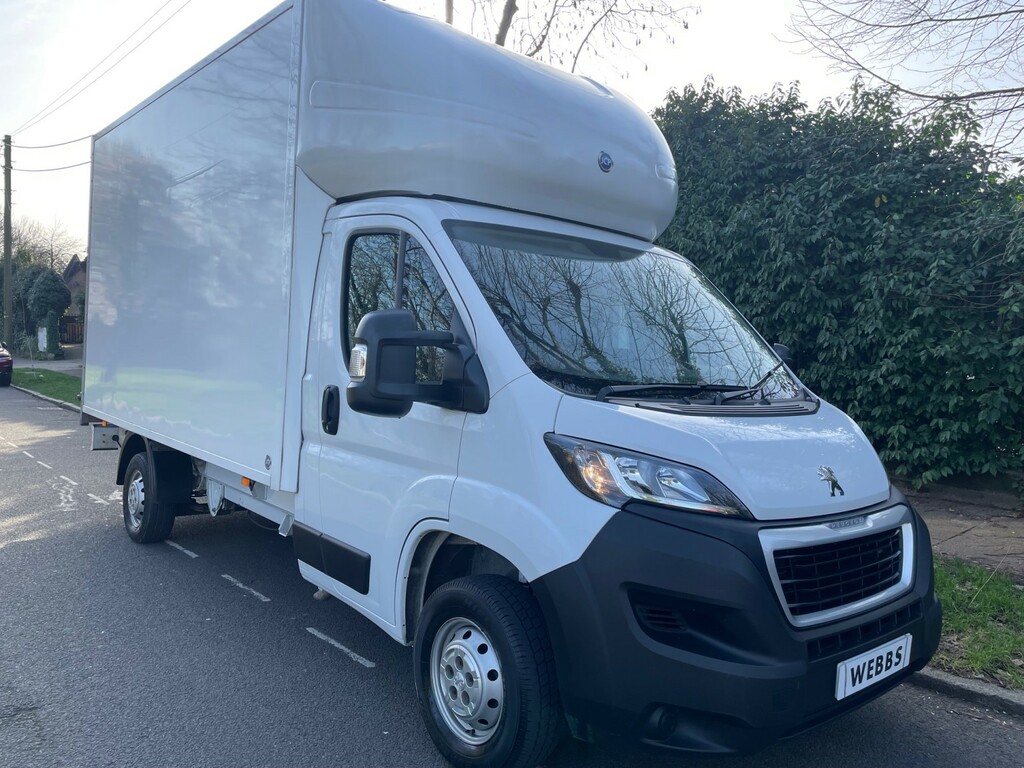 Peugeot Boxer Luton 2.2 Bluehdi 335 Built For Business Luton Van HV23LZC White #4