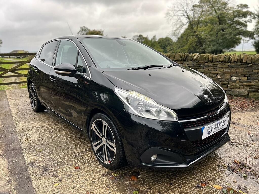 Peugeot 208 1.6 Bluehdi Gt Line 2017 Black #4