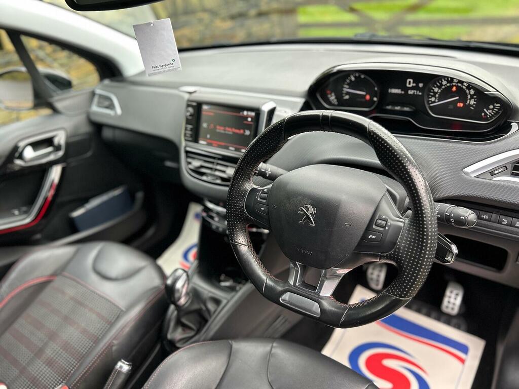 Peugeot 208 1.6 Bluehdi Gt Line 2017 Black #6