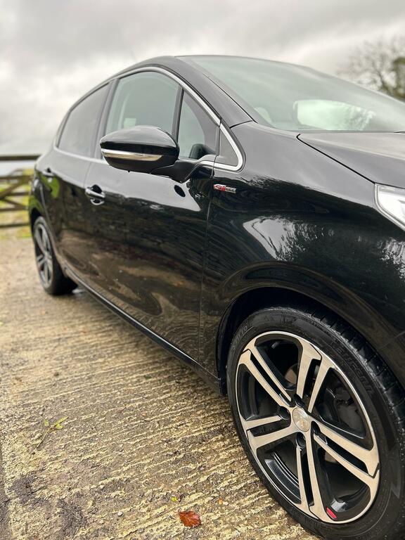 Peugeot 208 1.6 Bluehdi Gt Line 2017 Black #5