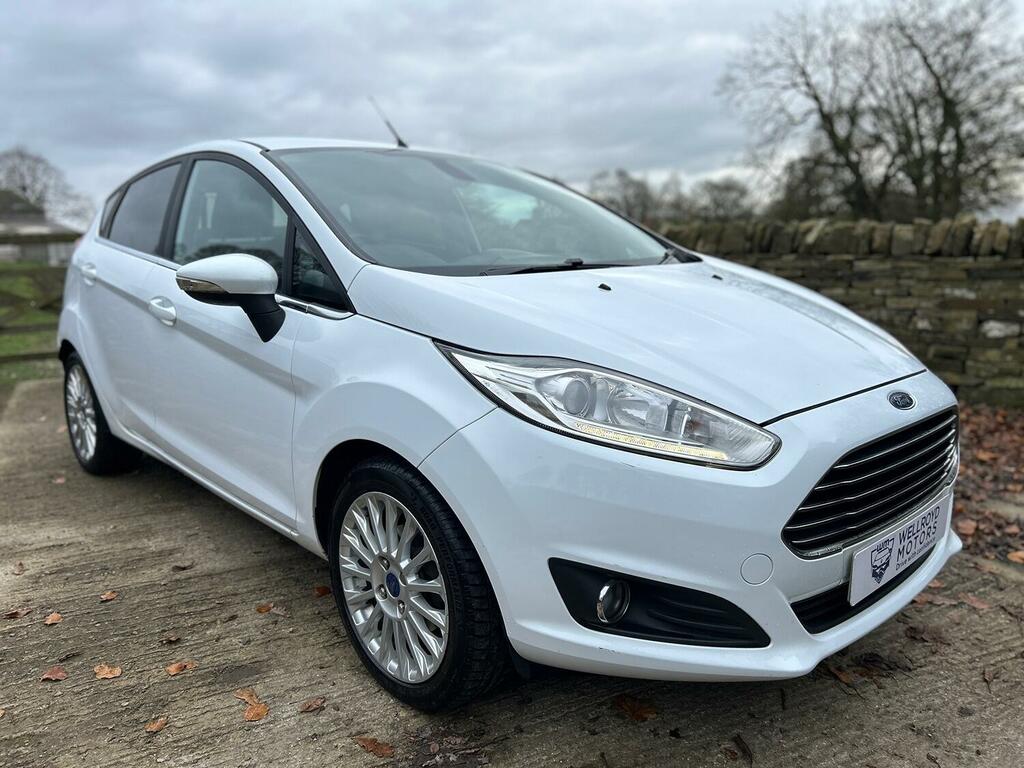 Ford Fiesta 1.0 T Ecoboost Titanium 2015 PL64AUC White #6