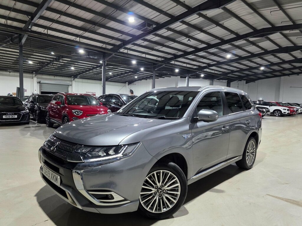 Mitsubishi Outlander 2.4H Twinmotor 13.8Kwh 4H Cvt 4Wd Euro 6 Ss Grey
