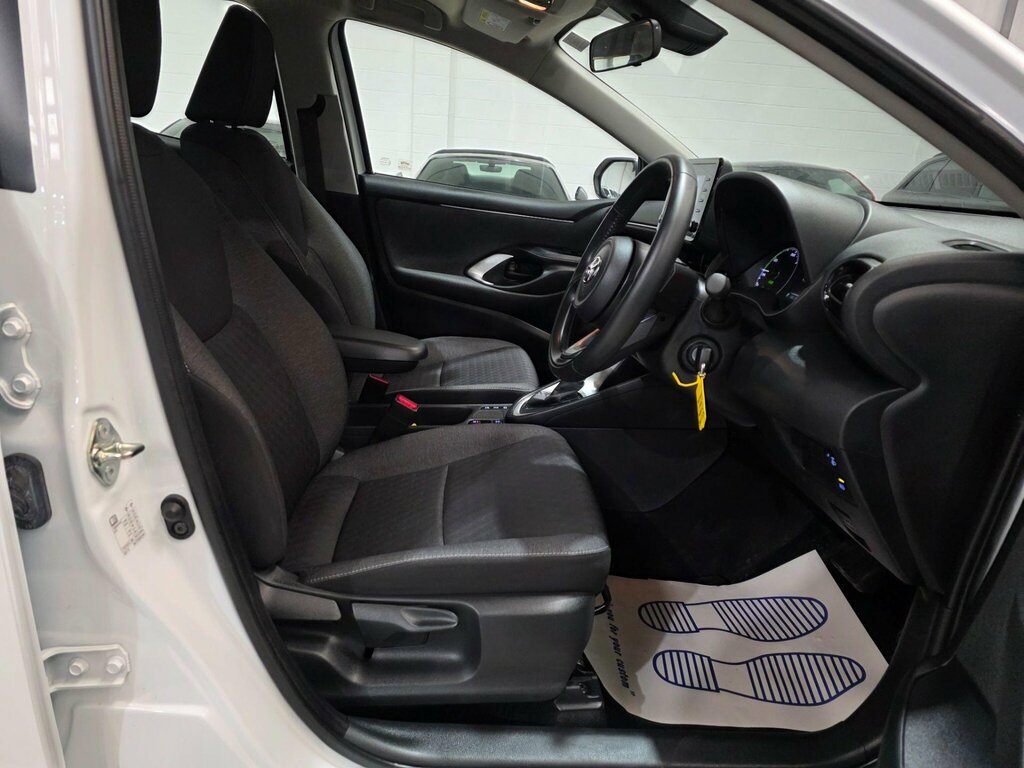 Toyota Yaris 1.5 Vvt-h Icon E-cvt Euro 6 Ss White #6